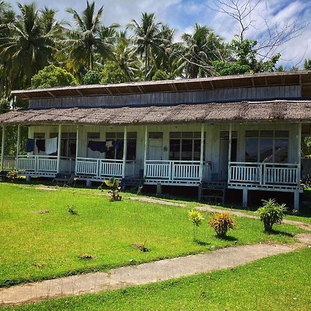 Pristine Paradise Dive Resort - Togean Islands, Una Una Pulau Unauna Екстер'єр фото