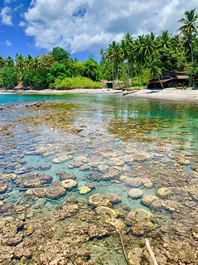 Pristine Paradise Dive Resort - Togean Islands, Una Una Pulau Unauna Екстер'єр фото