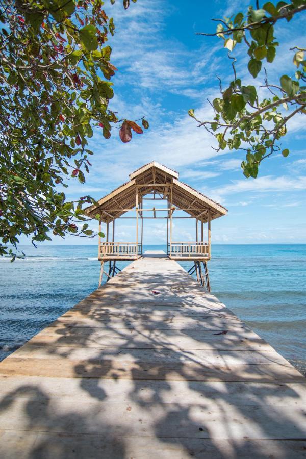Pristine Paradise Dive Resort - Togean Islands, Una Una Pulau Unauna Екстер'єр фото