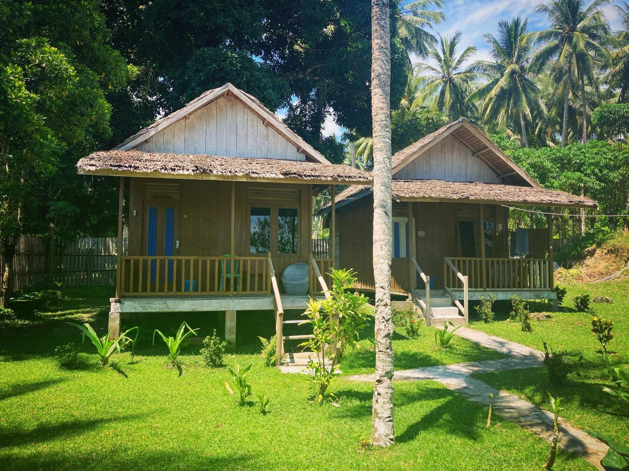 Pristine Paradise Dive Resort - Togean Islands, Una Una Pulau Unauna Екстер'єр фото