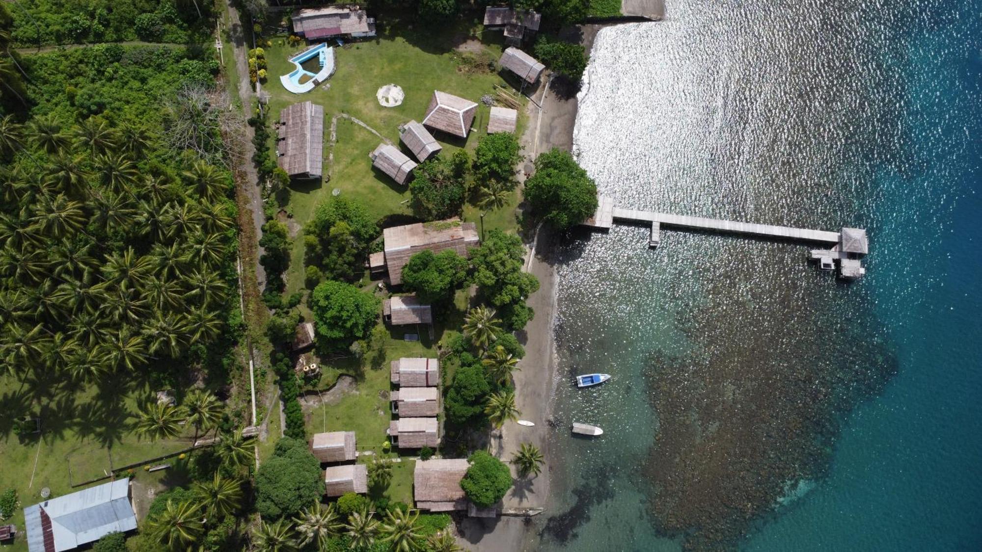 Pristine Paradise Dive Resort - Togean Islands, Una Una Pulau Unauna Екстер'єр фото